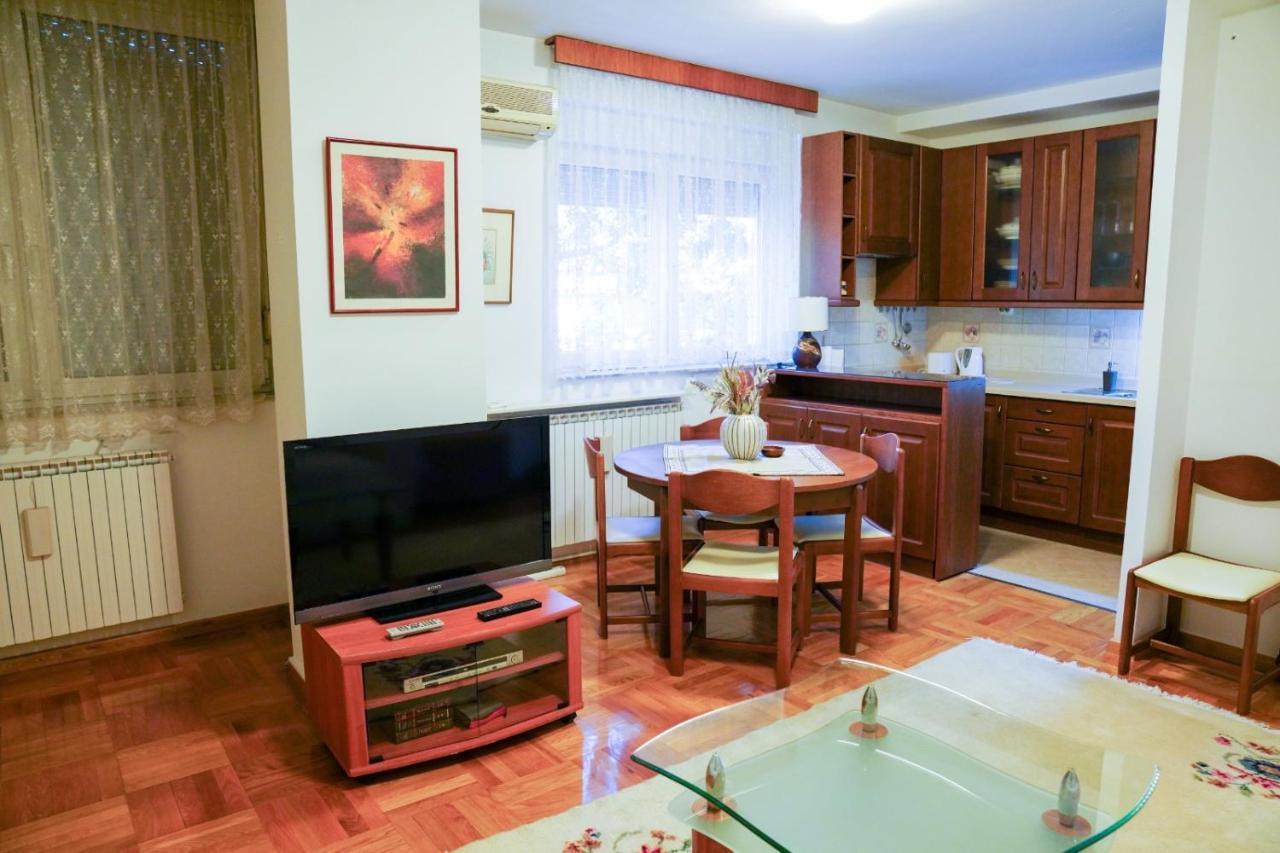 Skopjepad - Centrally Located, Stylish Pad エクステリア 写真